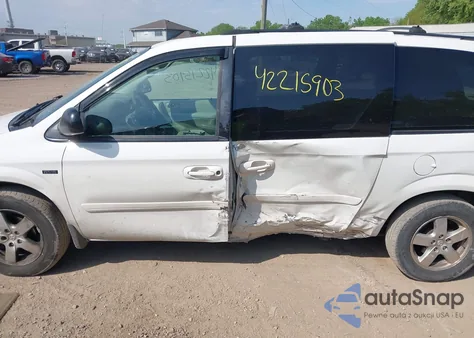 2005 Dodge Grand Caravan Sxt из США, поврежденный, VIN 2D4GP44L25R377919